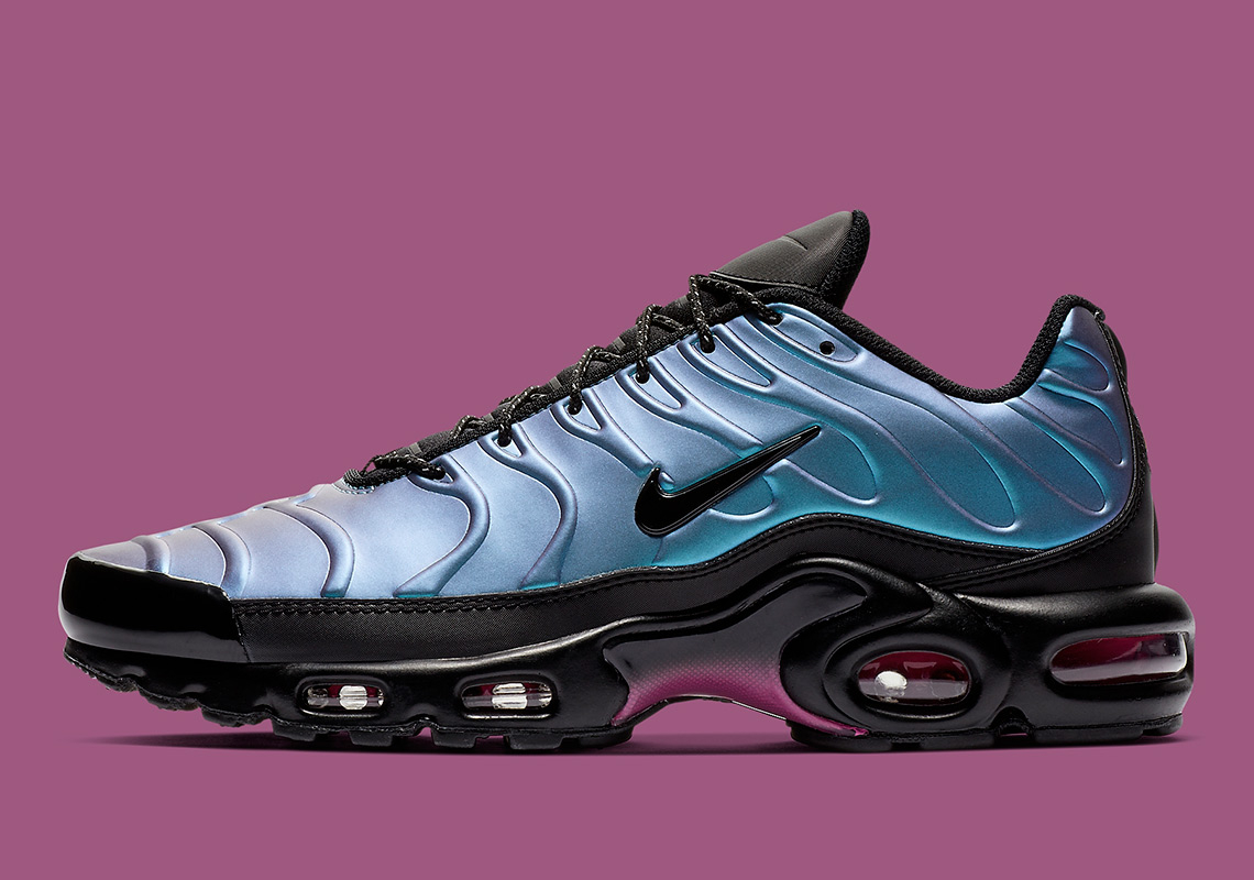 Air Max Plus SE Throwback Future AJ2013-006