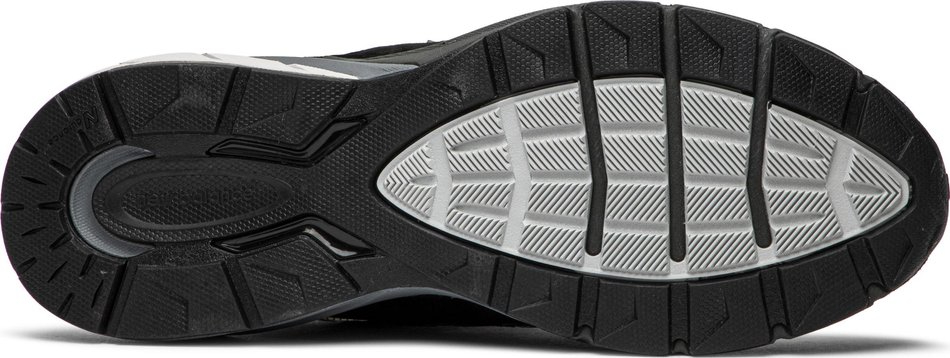 990v5 Made In USA Black M990BK5