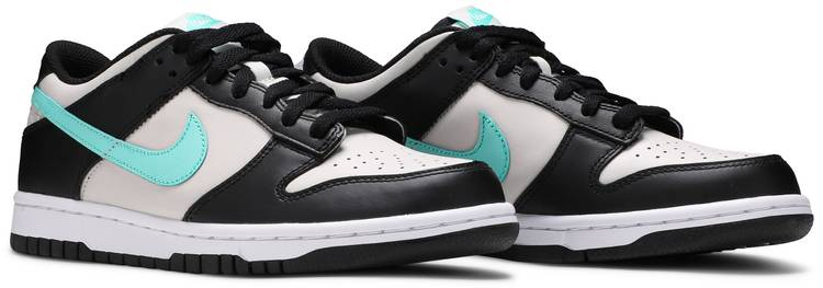 Dunk Low GS T*f*ny CW1590-003