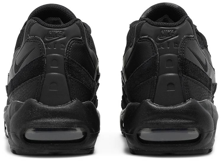 Air Max 95 Essential Triple Black CI3705-001