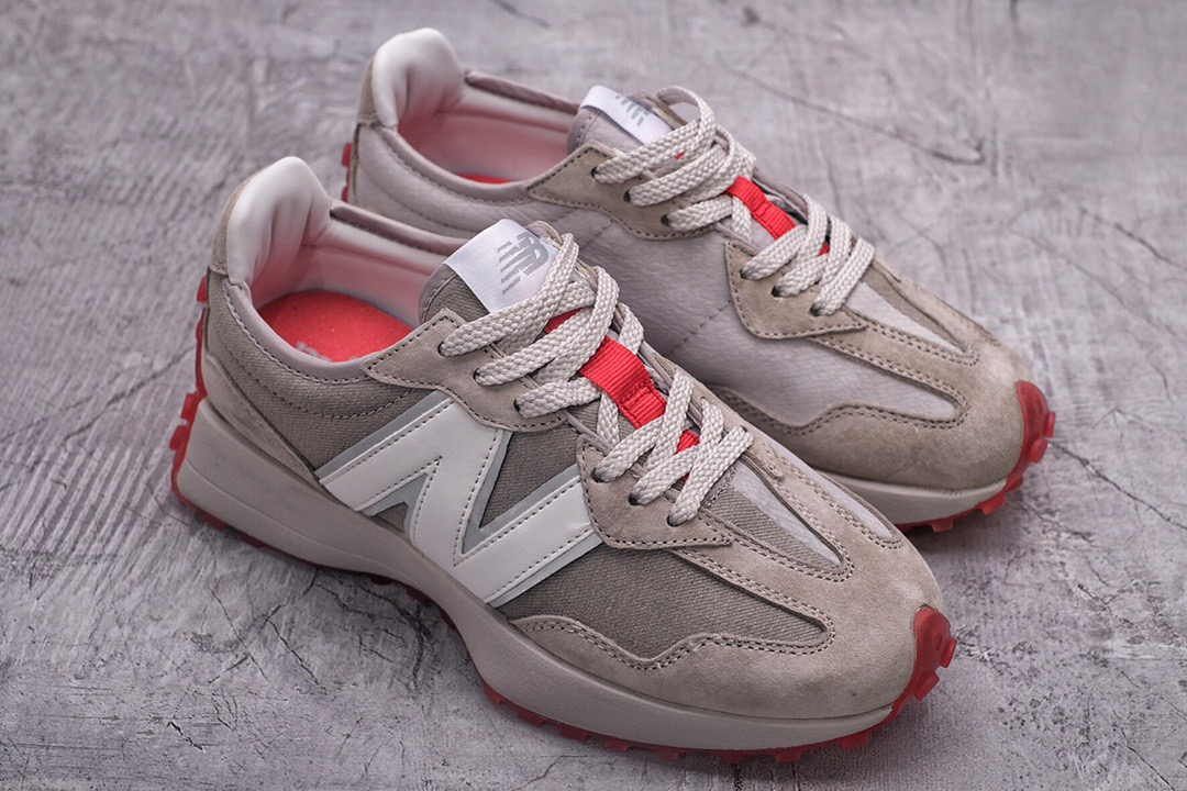 Levi s x 327 Grey Red MS327LVC