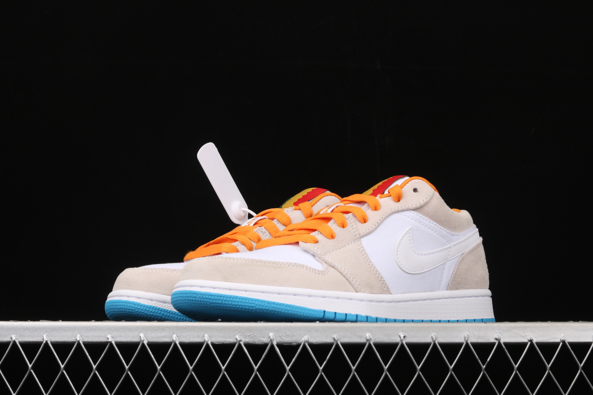 Air Jordan 1 Low City Pack- Los Angeles 641888-140