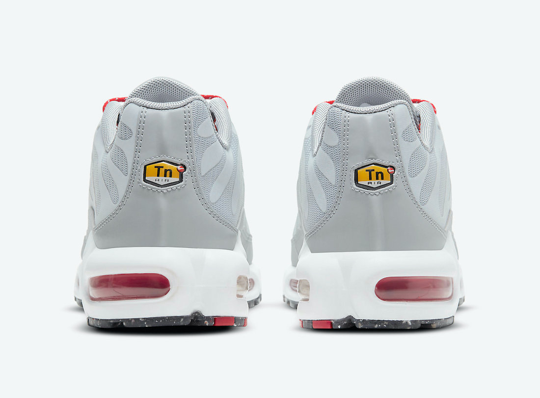 Air Max Plus Light Smoke Grey Red DD7112-001
