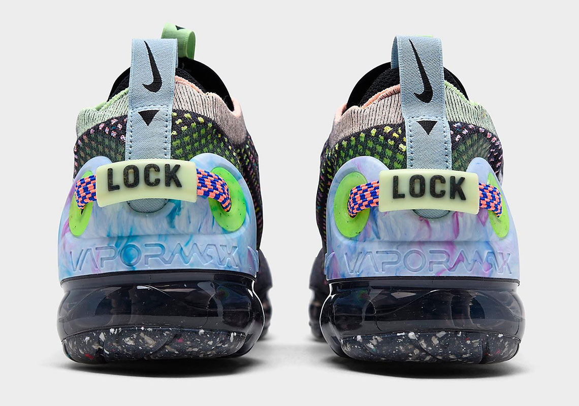 Wmns Air VaporMax 2020 Flyknit Black Multi CT1933-001