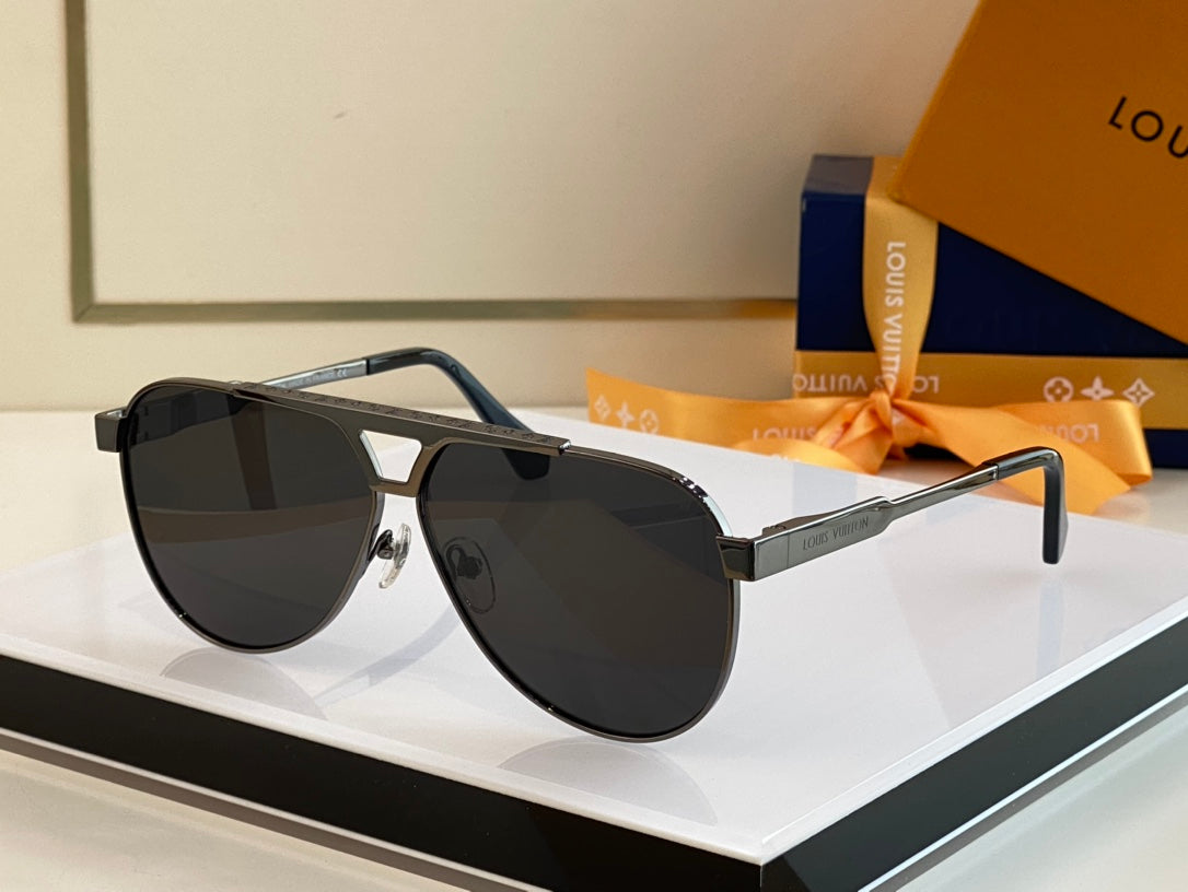 L0vis Vvtt0n Sunglasses