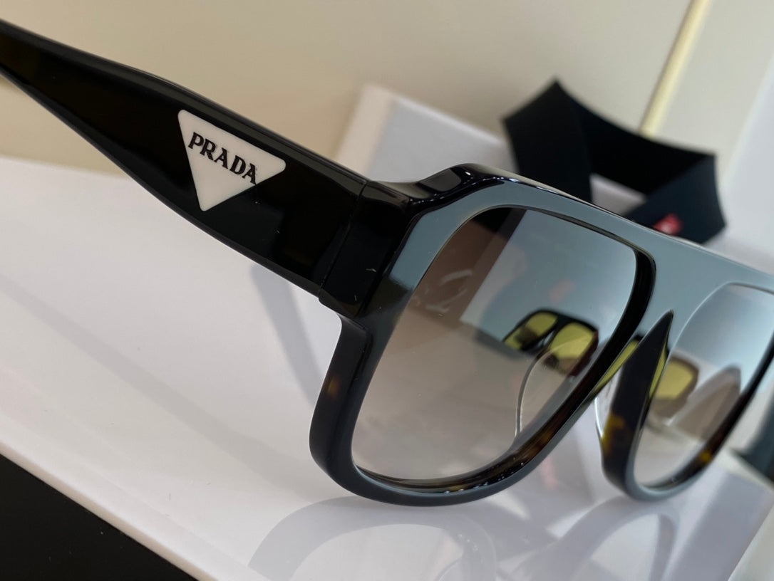 Pra*a Sunglasses