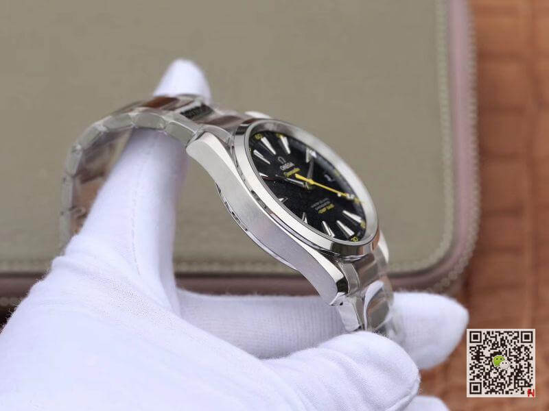 Replica 0me*ga Seamaster Aqua Terra 231.10.42.21.03.004 150M James Bond Stainless Steel 1:1 Best Edition Stainless Steel Bracelet Swiss ETA8500 Blue textured dial