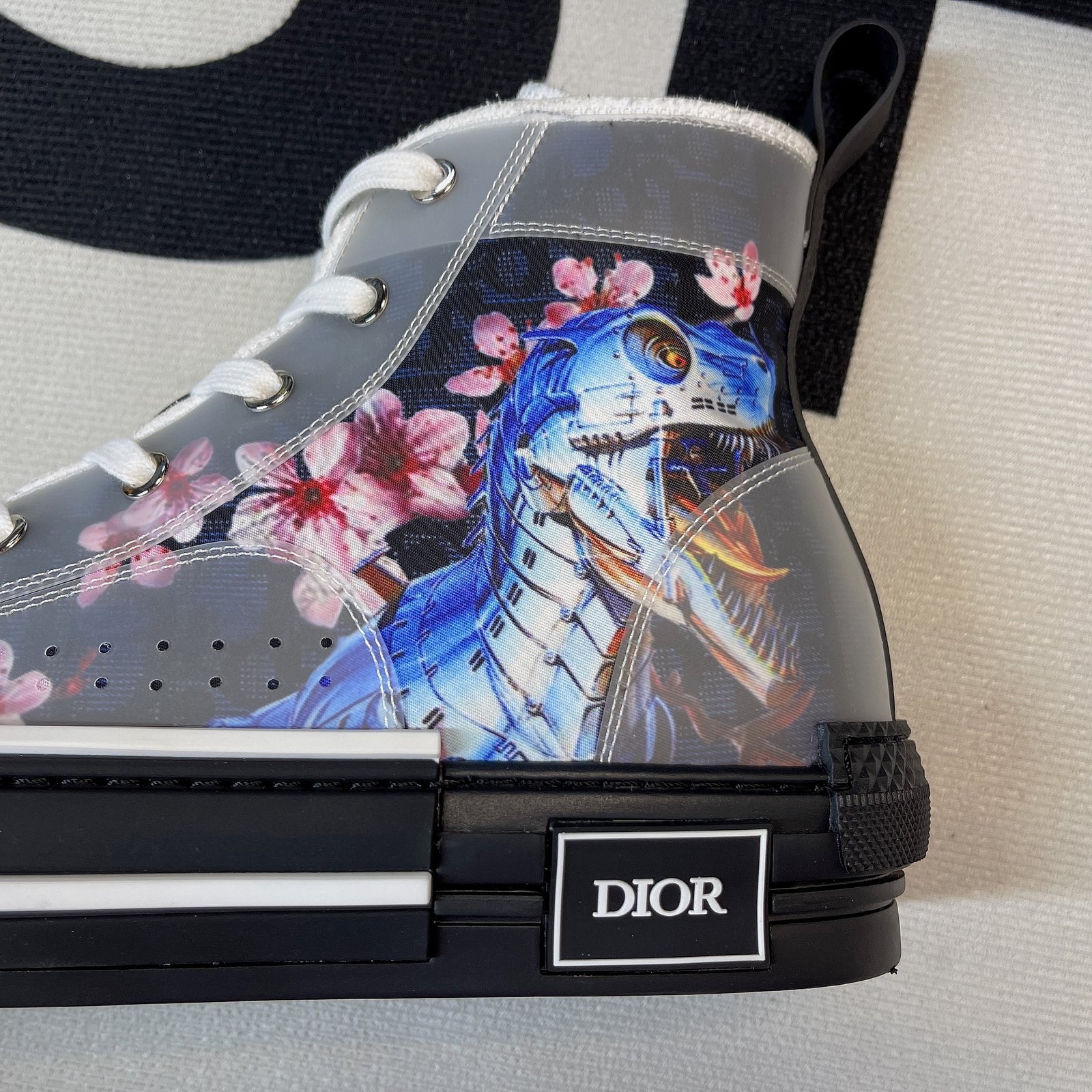 D10r B23 High Top Sneaker 22