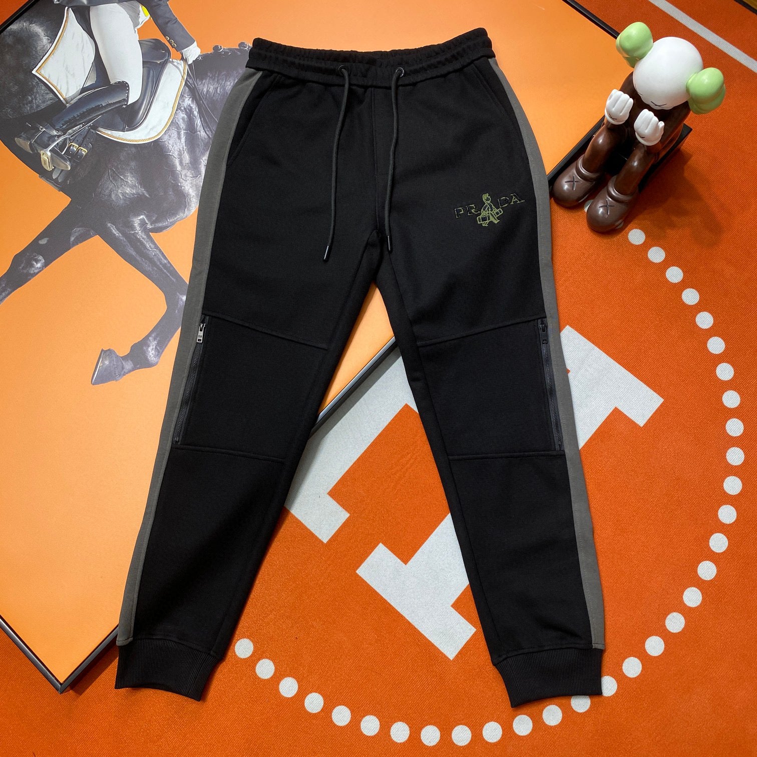Pra*a Sweatpants