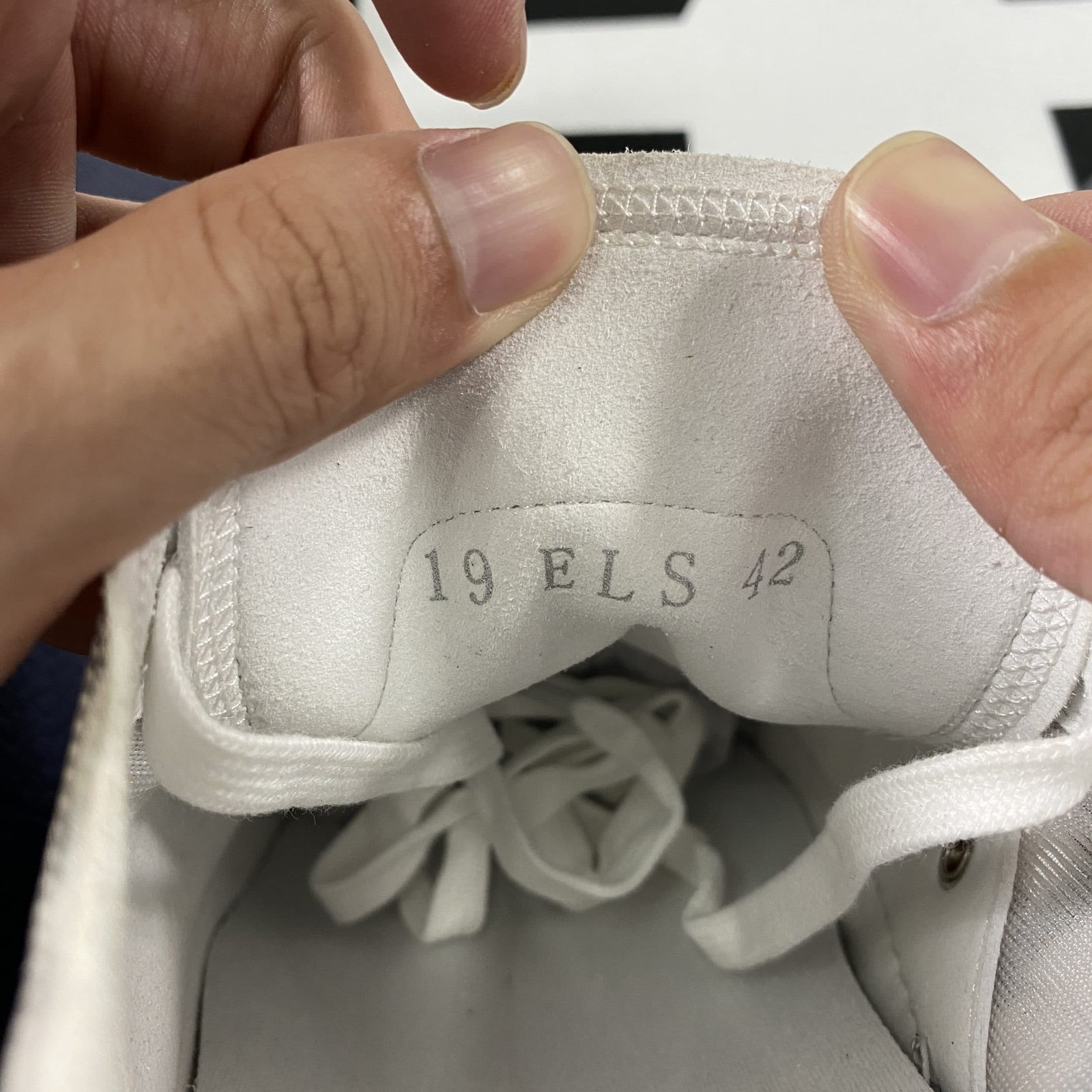 D10r B23 High Top Sneaker 4