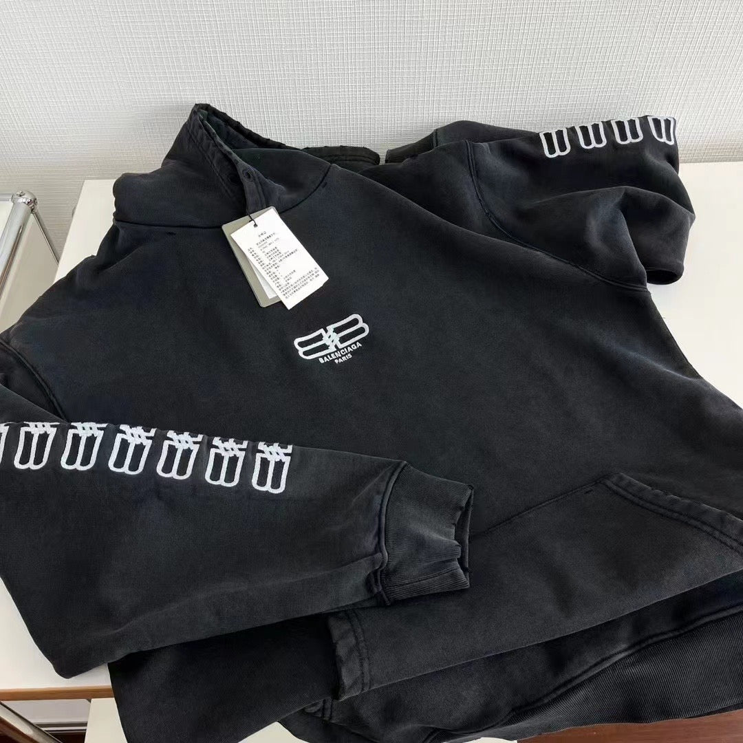 Ba1en*iaga Hoodie
