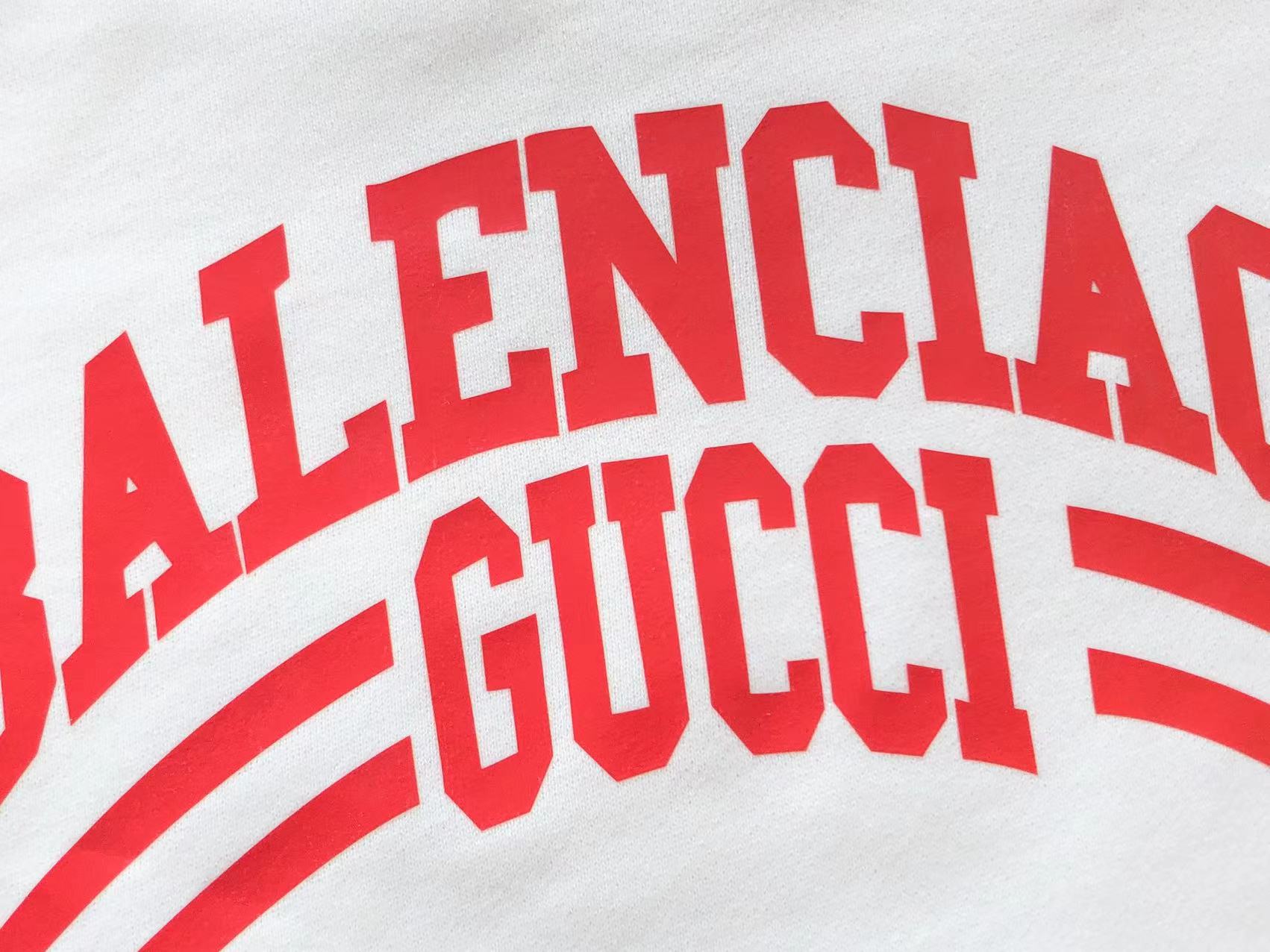 Gvc*1 x Ba1en*iaga Sweatshirt