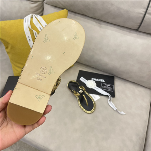 Ch**el Flat Dupes woven thong sandals