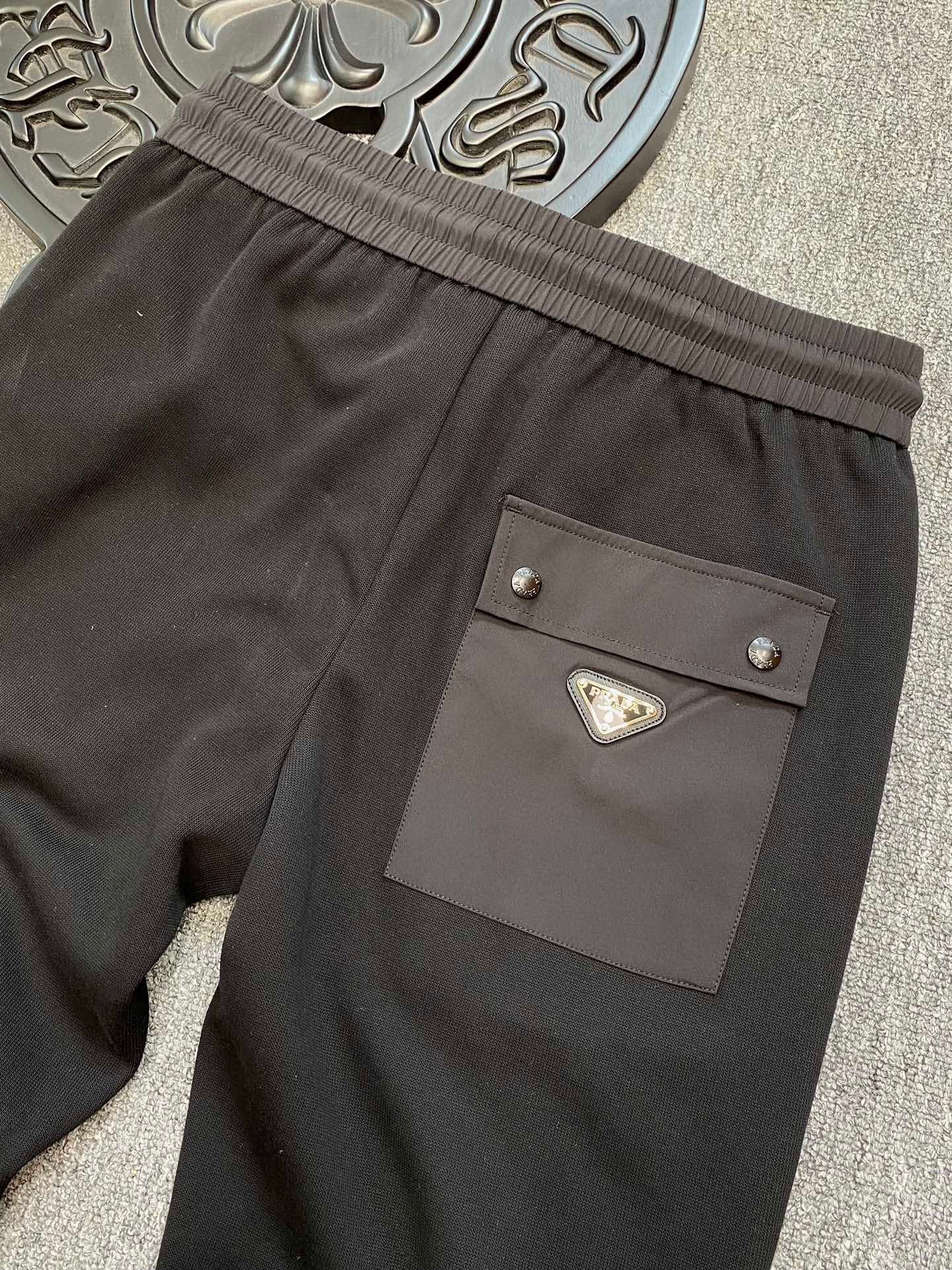 Pra*a Sweatpants