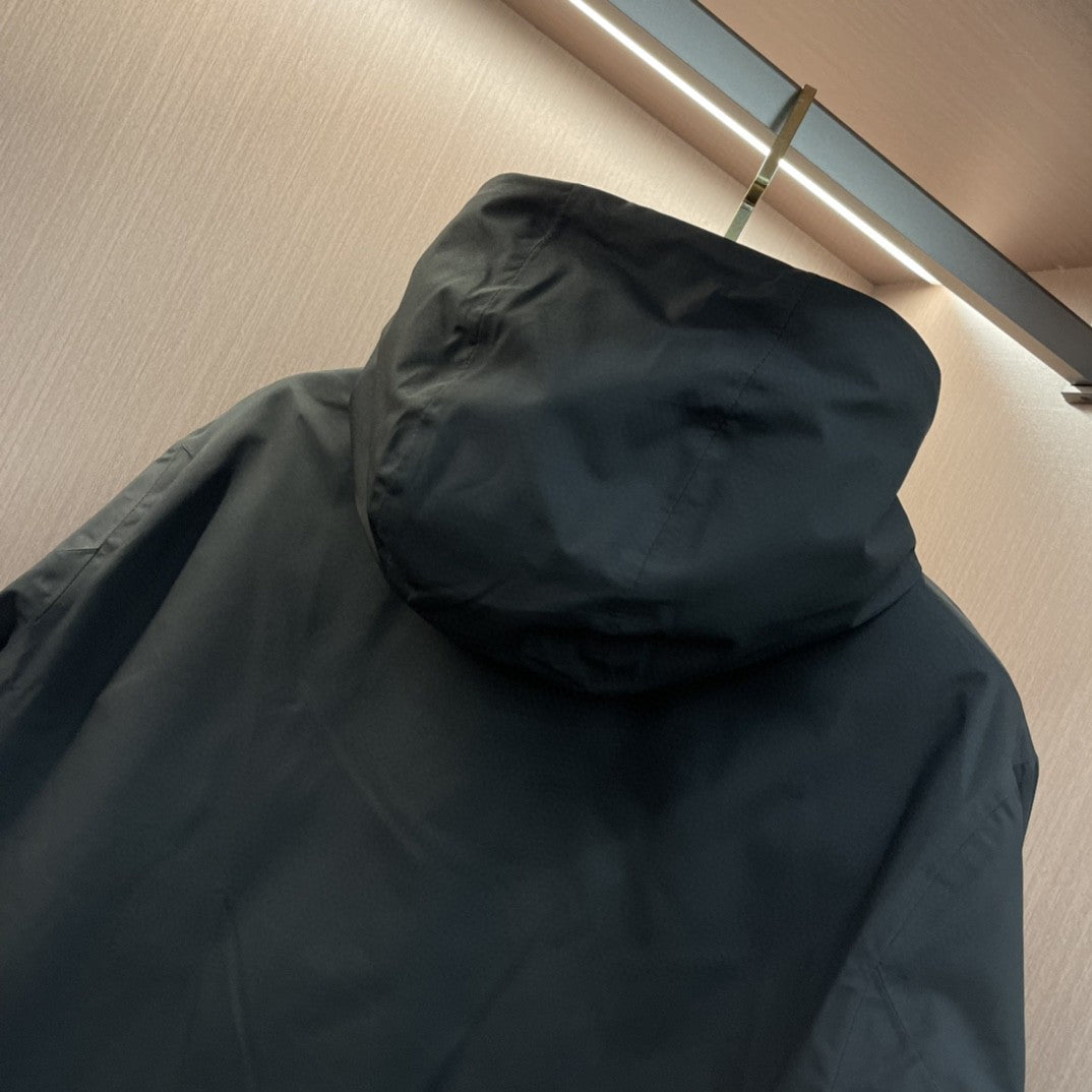 Pra*a Jacket