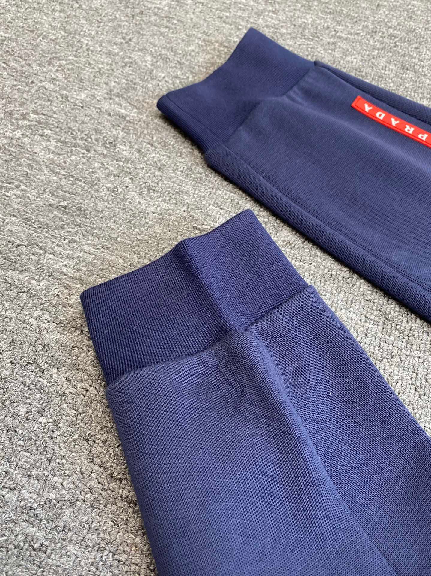 Pra*a Sweatpants