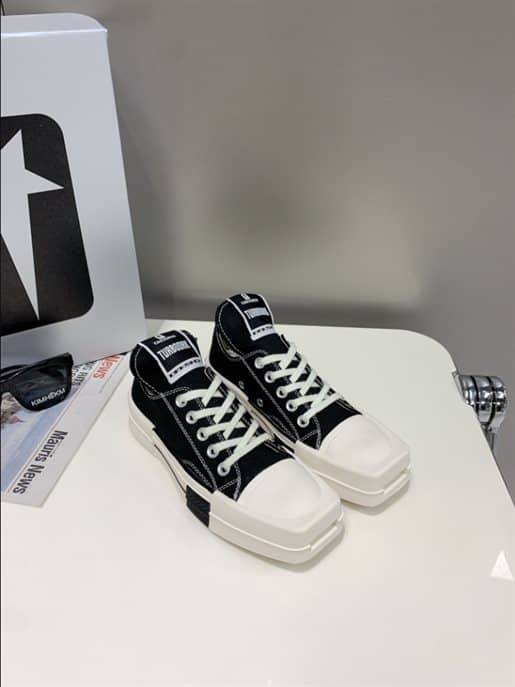 Rick Owens Low-top Sneakers RS014