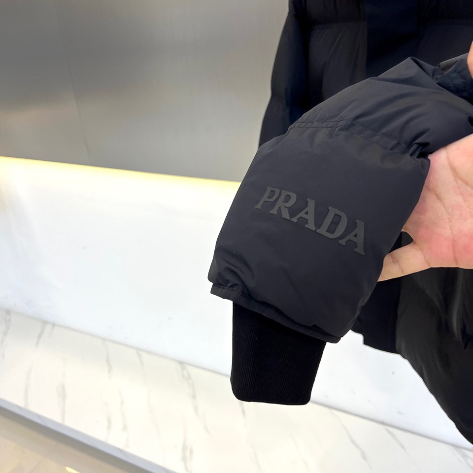 Pra*a Jacket