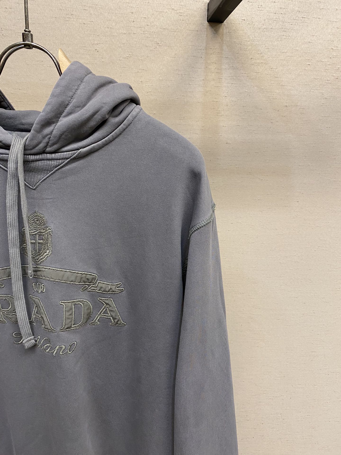 Pra*a Hoodie